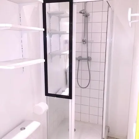 Appartement With One Bedroom In Les With Wonderful City View Enclosed Garden And Wifi